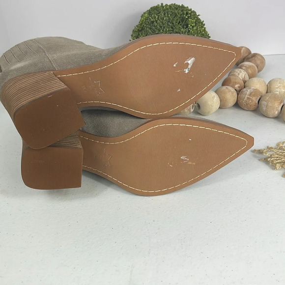 Marc Fisher 
Alva Double Gore Dress Booties (Sz 11) Color Light natural suede - Picture 6 of 11